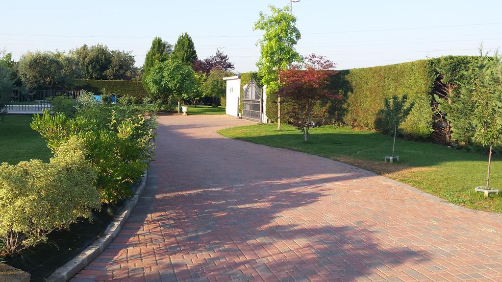 Agriturismo La Torretta Пескантина Екстериор снимка